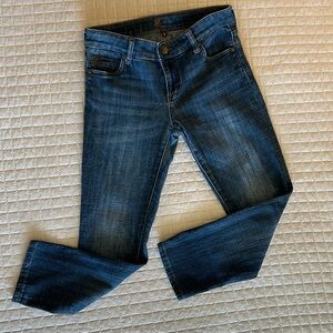 KUT from the Kloth size 2 straight leg jeans